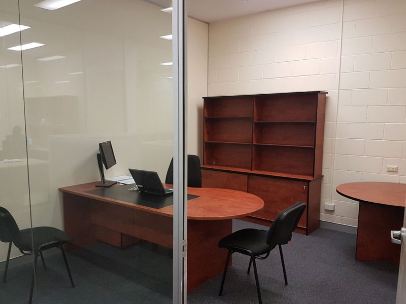 office_internal_suite_8